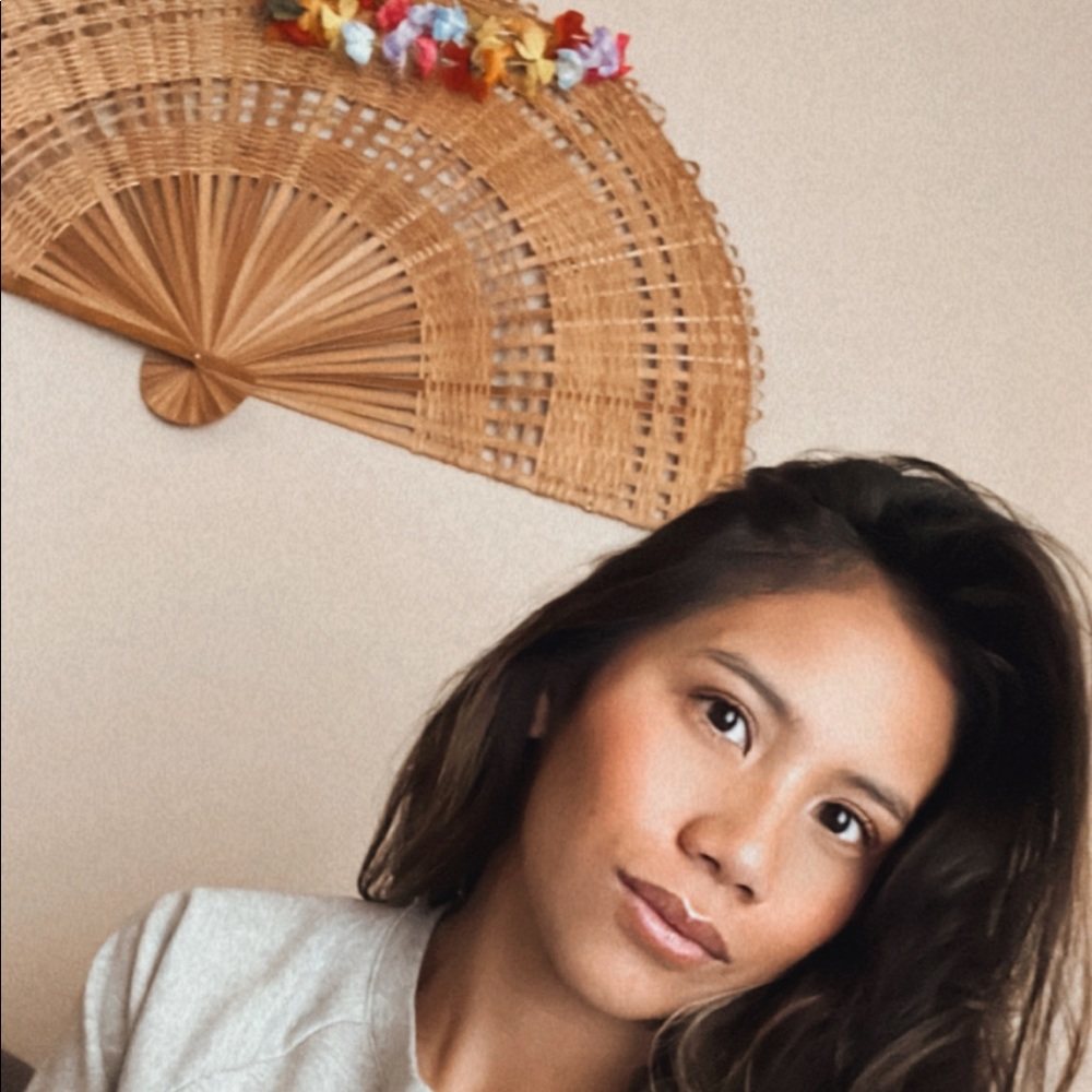 Meet your posher, Rebekah!